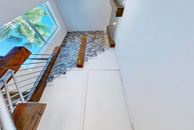 142 Porto Vecchio Way, Palm Beach Gardens, FL 33418