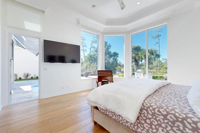 142 Porto Vecchio Way, Palm Beach Gardens, FL 33418