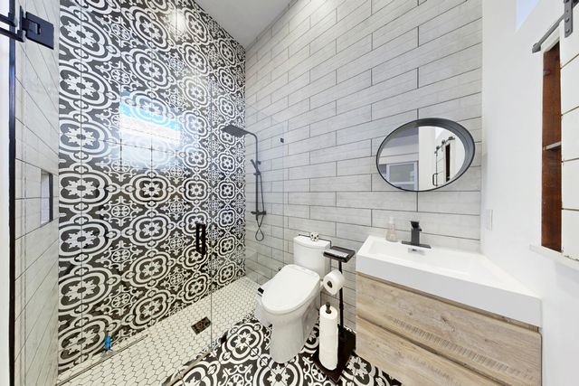 142 Porto Vecchio Way, Palm Beach Gardens, FL 33418