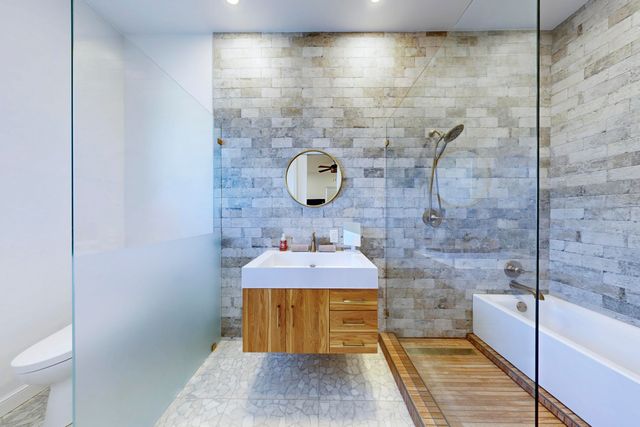 142 Porto Vecchio Way, Palm Beach Gardens, FL 33418