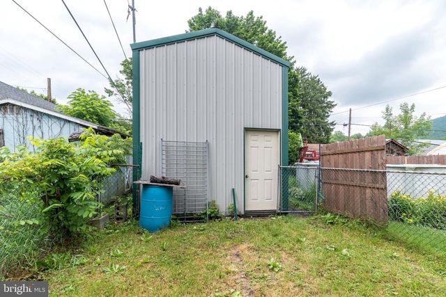 514 N MCKNIGHT ST, Gordon, PA 17936