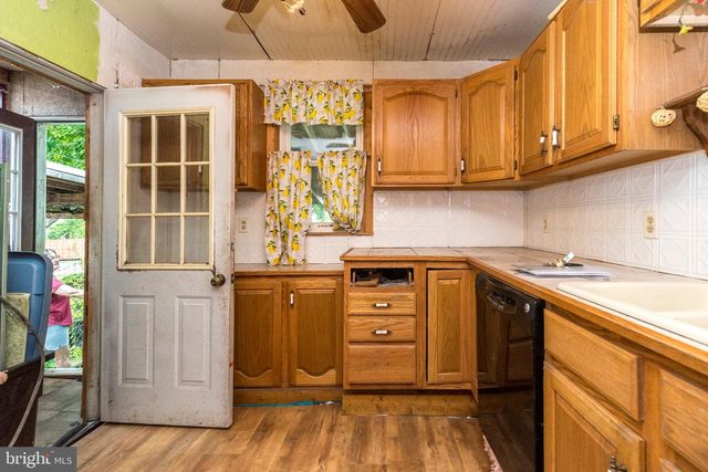 514 N MCKNIGHT ST, Gordon, PA 17936