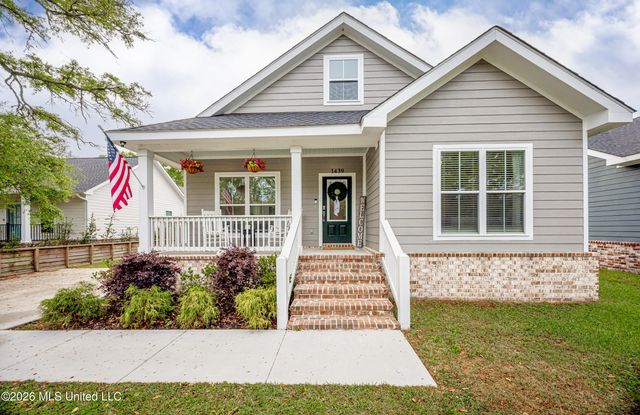 1439 Mantou Street, Pascagoula, MS 39567