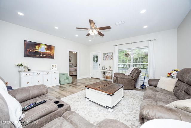 1439 Mantou Street, Pascagoula, MS 39567