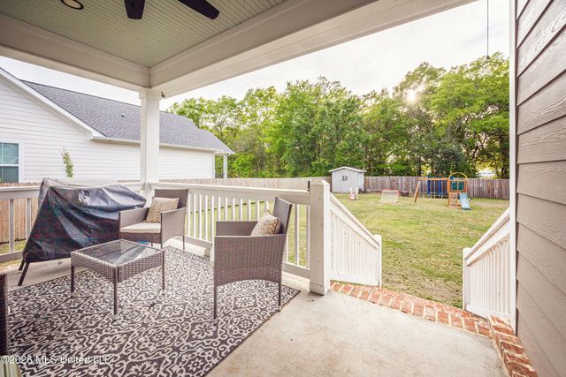1439 Mantou Street, Pascagoula, MS 39567
