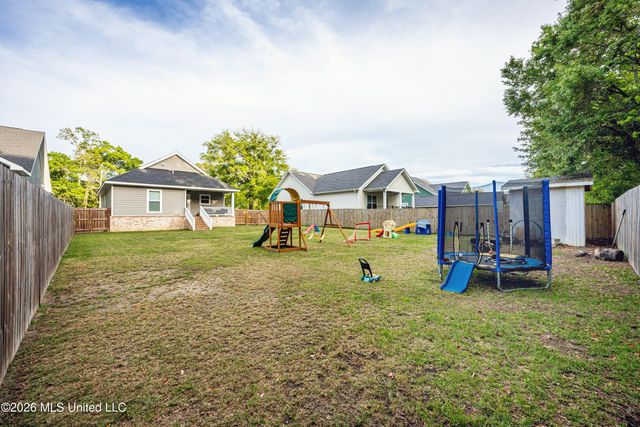 1439 Mantou Street, Pascagoula, MS 39567