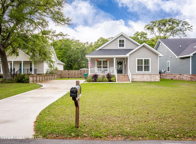 1439 Mantou Street, Pascagoula, MS 39567