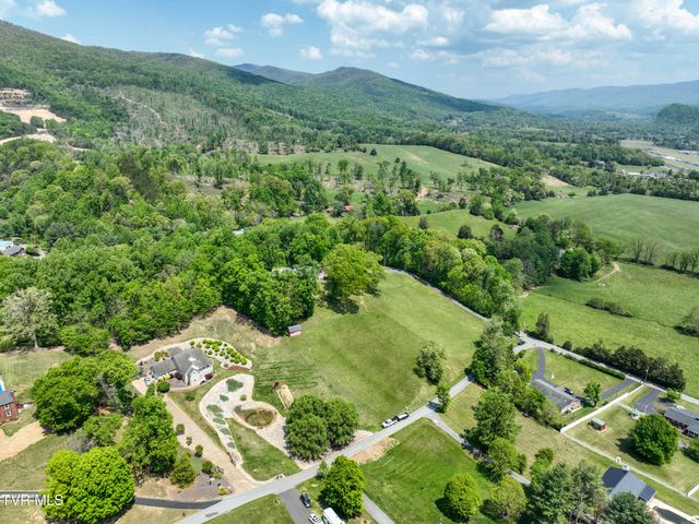 161 Judge Ben Allen Road, Elizabethton, TN 37643