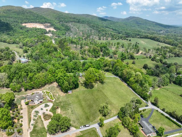161 Judge Ben Allen Road, Elizabethton, TN 37643
