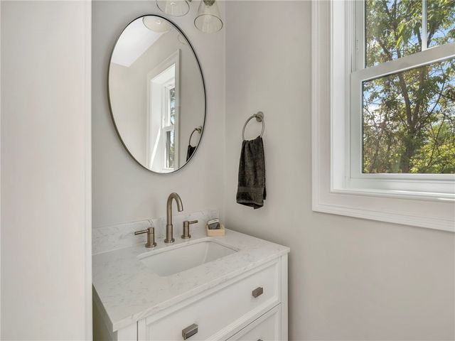 256 Point Avenue, Warwick, RI 02889