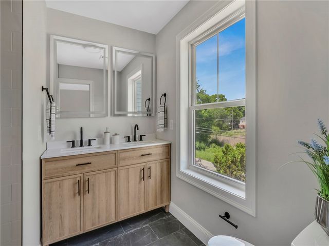 256 Point Avenue, Warwick, RI 02889