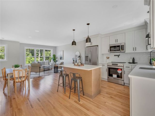 256 Point Avenue, Warwick, RI 02889