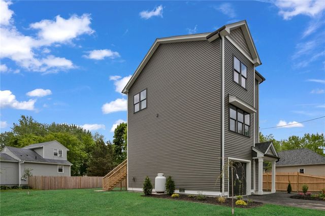 256 Point Avenue, Warwick, RI 02889