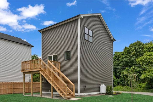 256 Point Avenue, Warwick, RI 02889