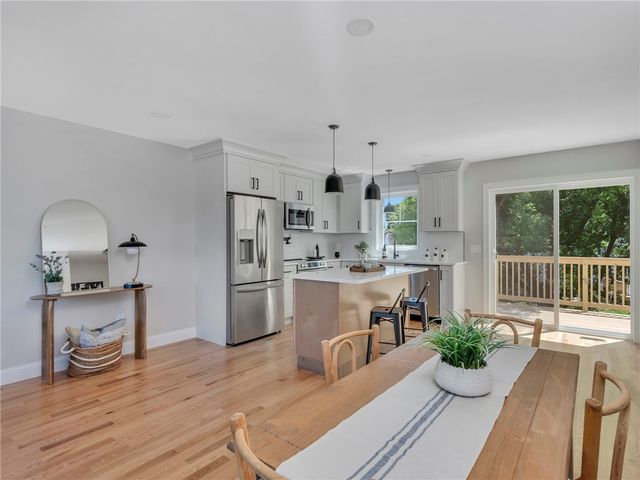 256 Point Avenue, Warwick, RI 02889