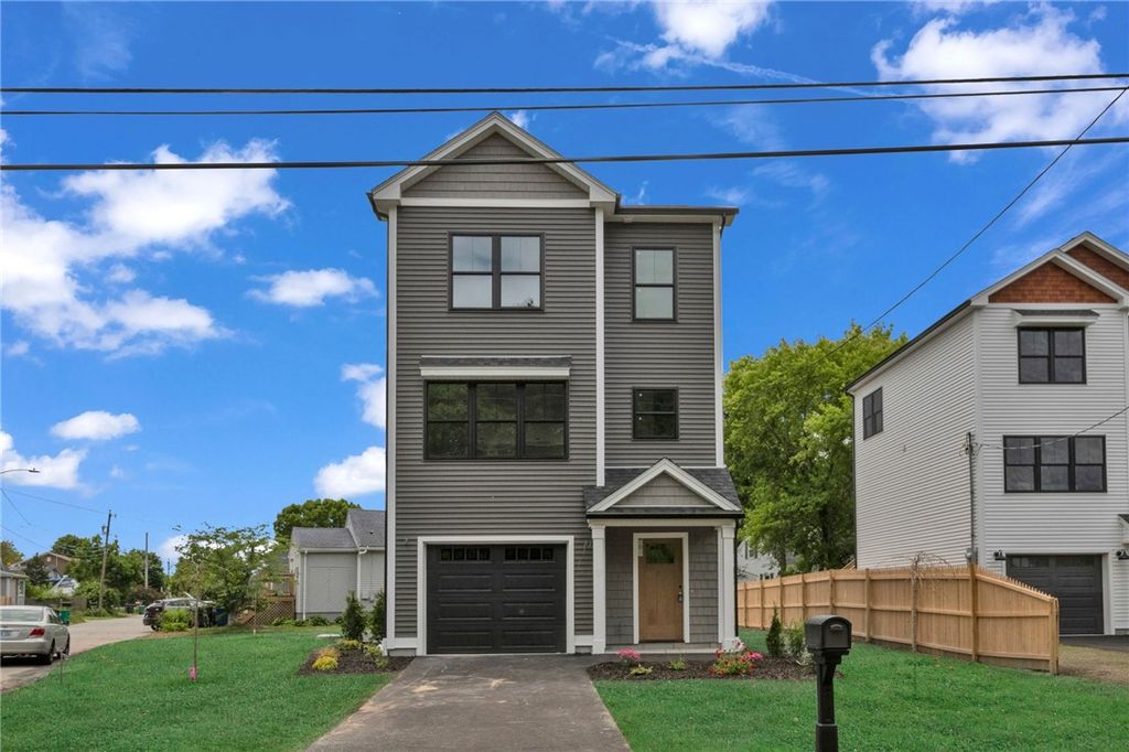 256 Point Avenue, Warwick, RI 02889
