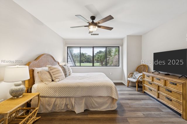 59 Carnoustie Rd Apt 241, Hilton Head Island, SC 29928