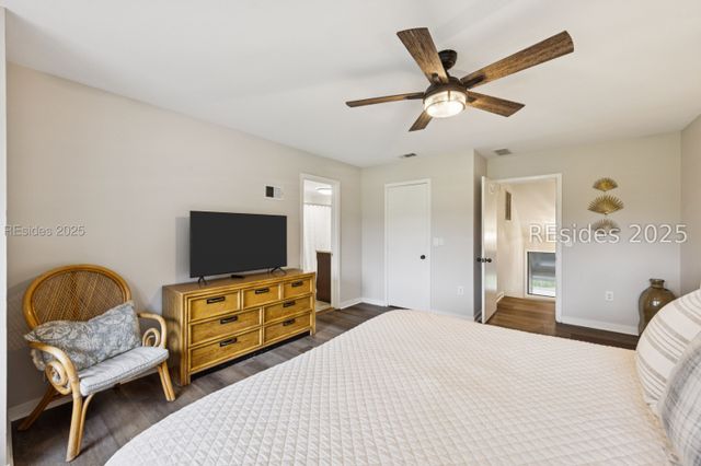 59 Carnoustie Rd Apt 241, Hilton Head Island, SC 29928