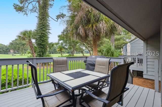 59 Carnoustie Rd Apt 241, Hilton Head Island, SC 29928