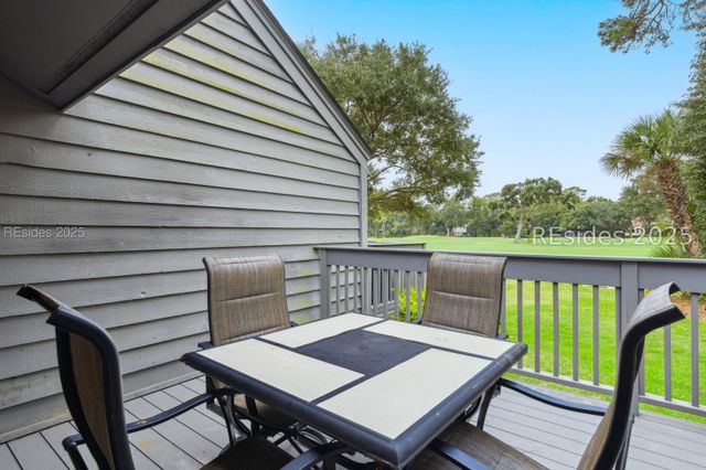 59 Carnoustie Rd Apt 241, Hilton Head Island, SC 29928