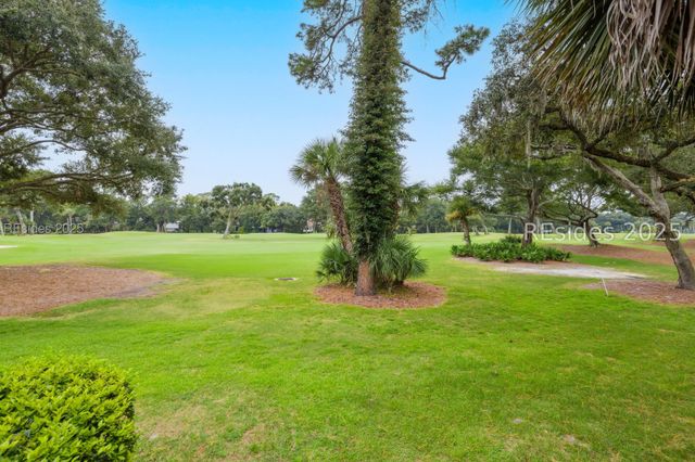 59 Carnoustie Rd Apt 241, Hilton Head Island, SC 29928