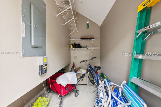 59 Carnoustie Rd Apt 241, Hilton Head Island, SC 29928