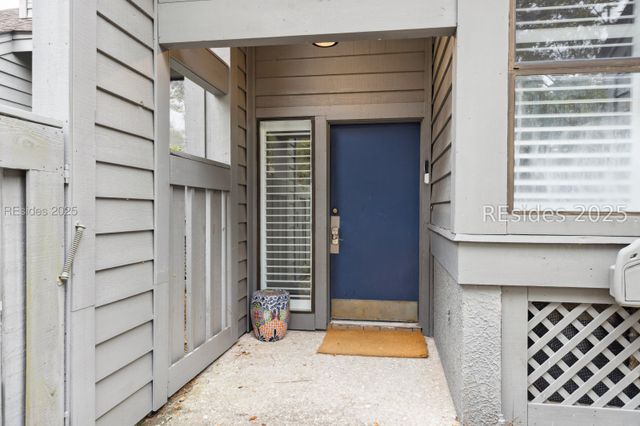 59 Carnoustie Rd Apt 241, Hilton Head Island, SC 29928