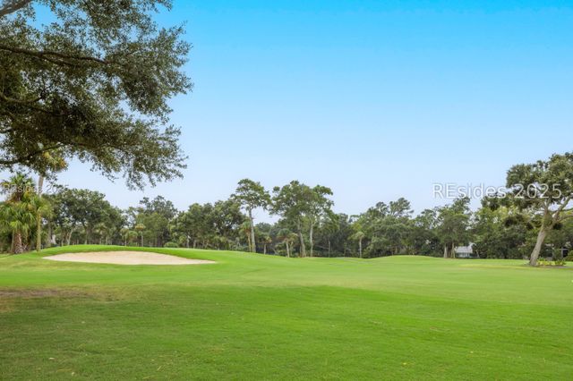 59 Carnoustie Rd Apt 241, Hilton Head Island, SC 29928