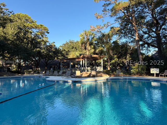 59 Carnoustie Rd Apt 241, Hilton Head Island, SC 29928