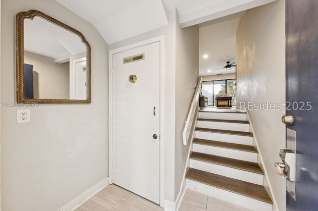 59 Carnoustie Rd Apt 241, Hilton Head Island, SC 29928