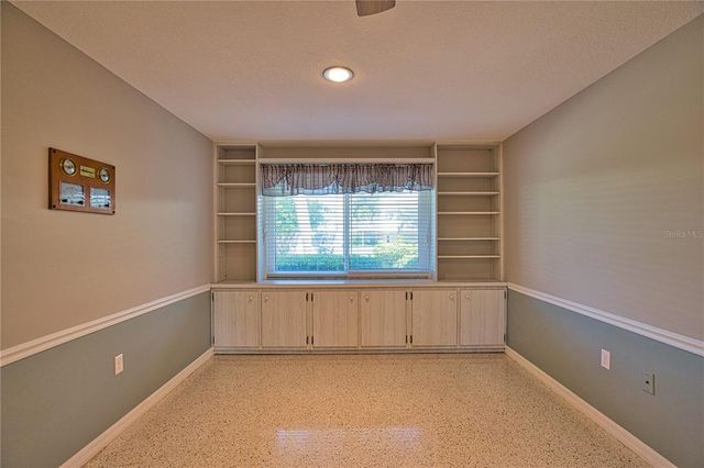 19 OAKWOOD DR N 19, Englewood, FL 34223