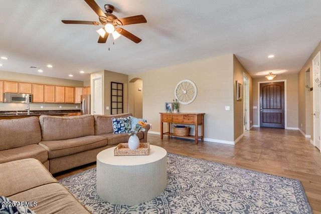 2497 E ARIS Drive, Gilbert, AZ 85298