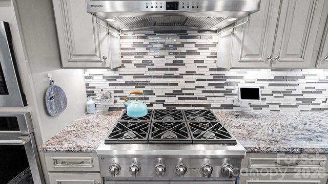 6249 Raven Rock Drive, Denver, NC 28037
