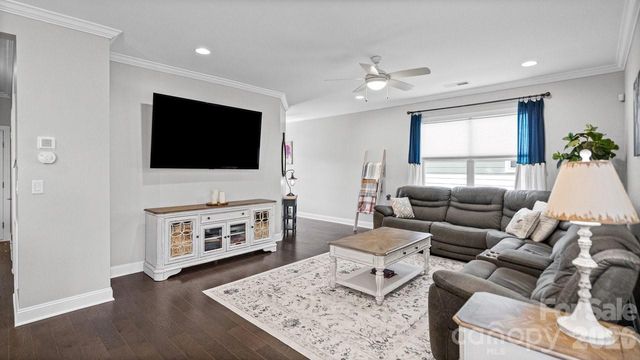 6249 Raven Rock Drive, Denver, NC 28037