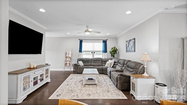 6249 Raven Rock Drive, Denver, NC 28037