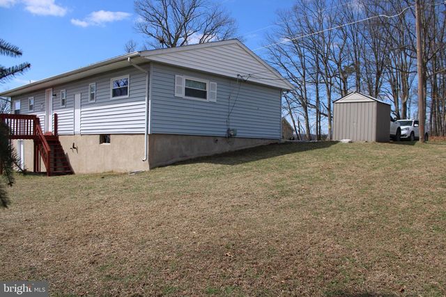 117 BASIN HILL RD, Duncannon, PA 17020