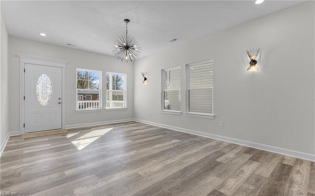 1323 29th ST, Newport News, VA 23607