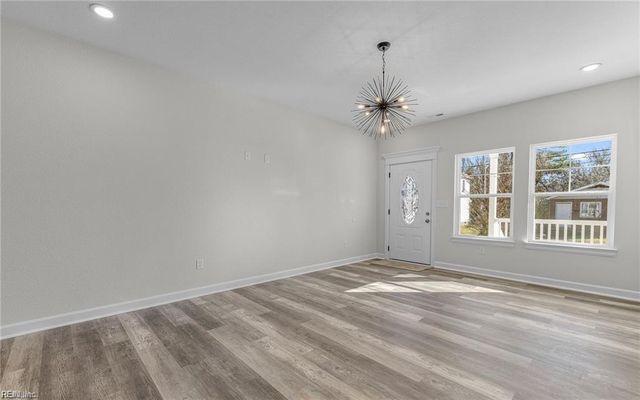 1323 29th ST, Newport News, VA 23607