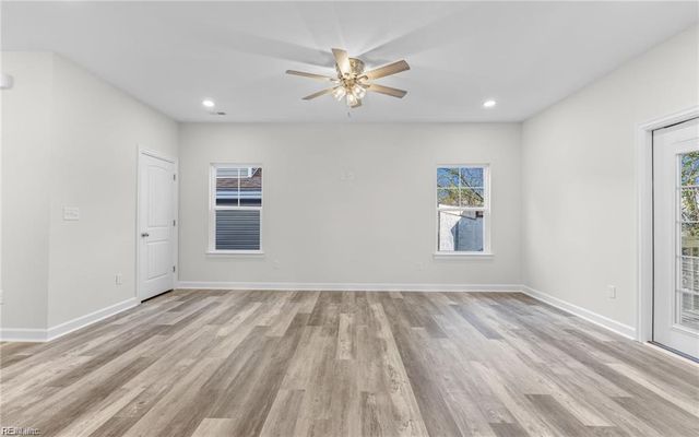 1323 29th ST, Newport News, VA 23607