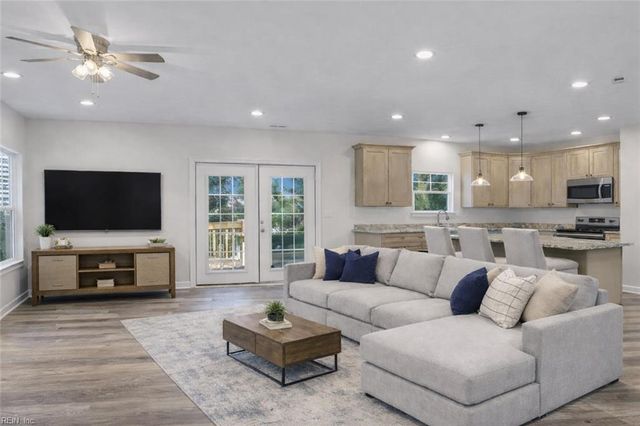 1323 29th ST, Newport News, VA 23607