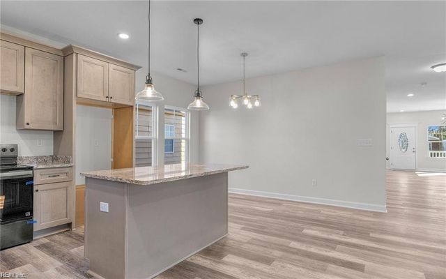 1323 29th ST, Newport News, VA 23607