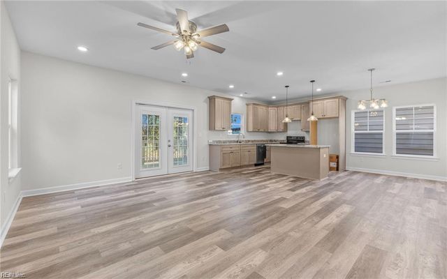 1323 29th ST, Newport News, VA 23607