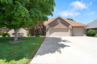 711 North Milton Drive, Nixa, MO 65714