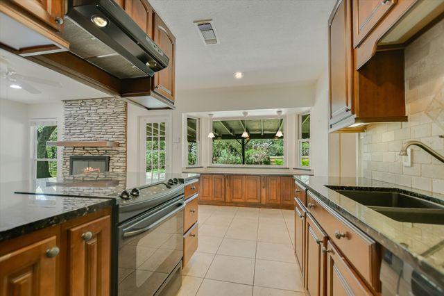 5803 Sierra Leon, Austin, TX 78759