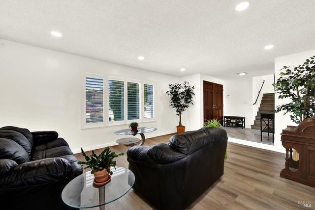 1305 Corcoran Ave, Vallejo, CA 94589