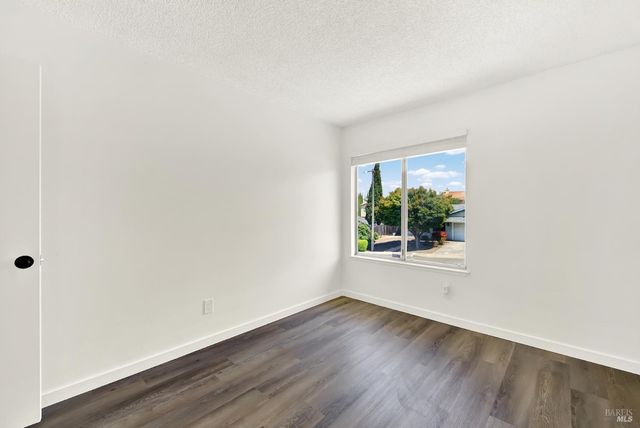 1305 Corcoran Ave, Vallejo, CA 94589