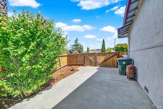 1305 Corcoran Ave, Vallejo, CA 94589