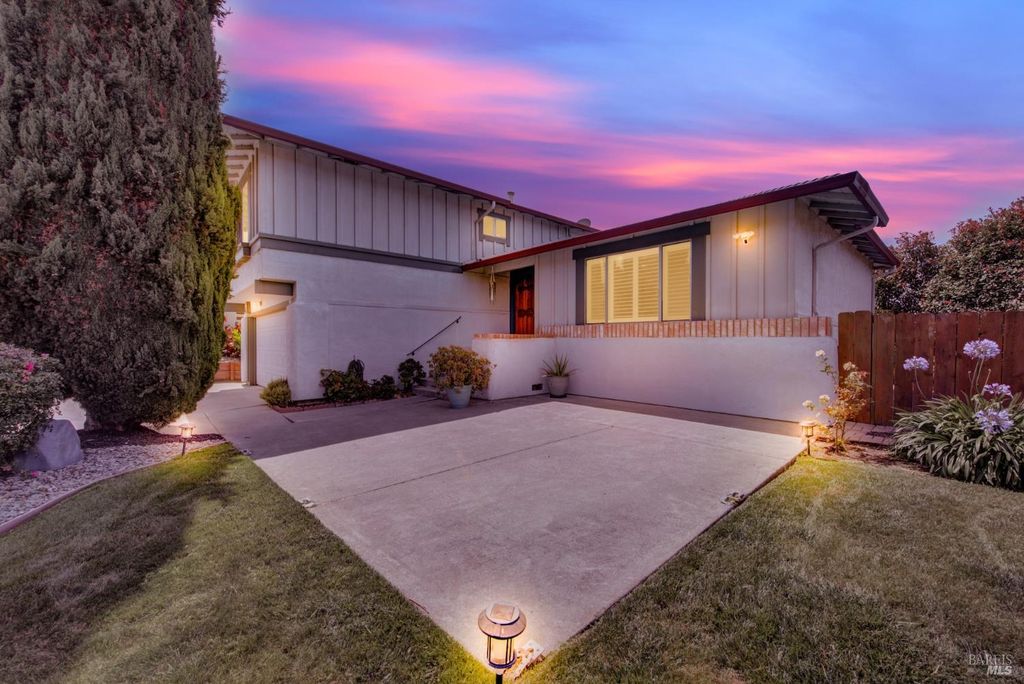 1305 Corcoran Ave, Vallejo, CA 94589