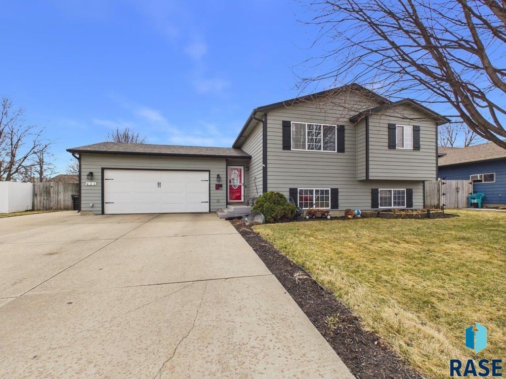 115 W Carroll St Street, Tea, SD 57064