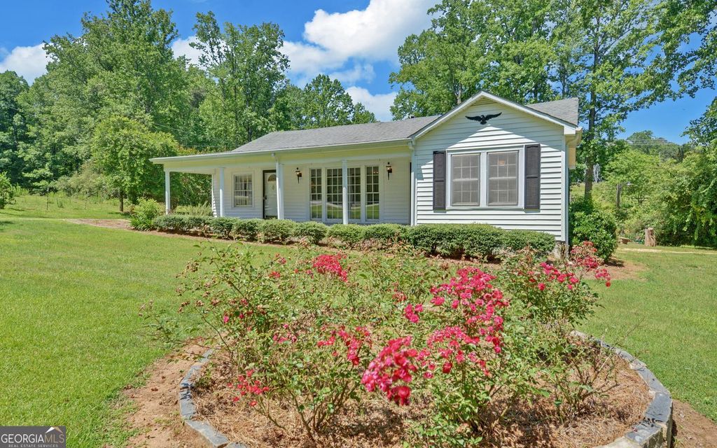 403 North Avenue, Eastanollee, GA 30538